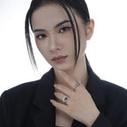 Bague de créateur à couronne texturée R1164