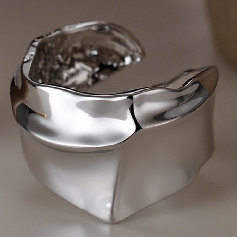 Gros anneau ouvert irrégulier R1066