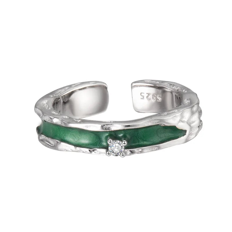 Bague texturée en bande d'émail R1262