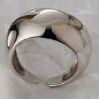 Anneau de morceau poli martelé R1017