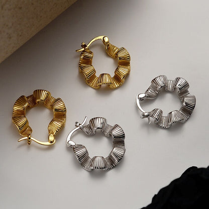 Boucles d'oreilles créoles à plis irréguliers E1042