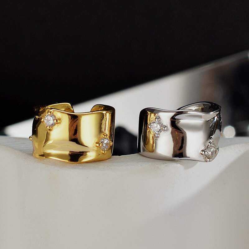 Boucles d'oreilles larges ondulées irrégulières E1056 1 pièce