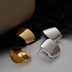 Boucles d'Oreilles Courbes Asymétriques E1038 1 Pièce