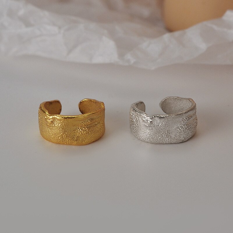 Boucles d'oreilles larges et épaisses mates E1071 1 pièce