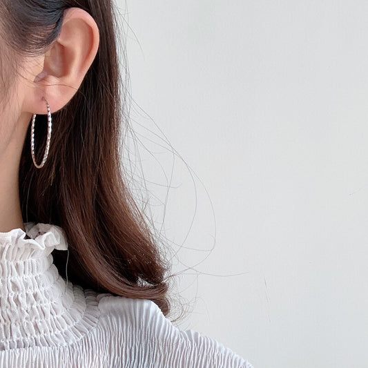 Boucles d'oreilles créoles en fil de corde E1052