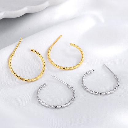 Boucles d'oreilles créoles en fil de corde E1052