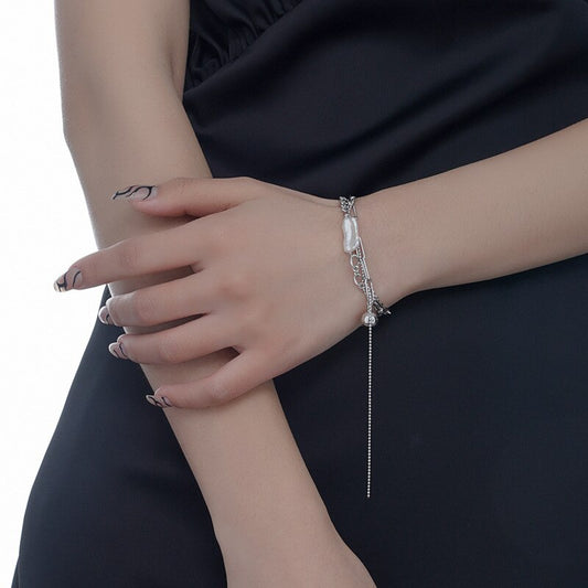 Bracelet multi-chaînes de perles baroques B1028