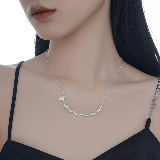 Pendentif à fil long et épais N1041