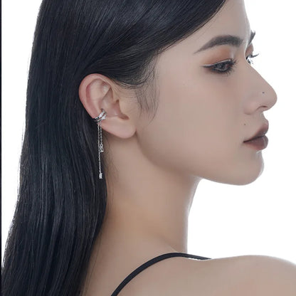 Manchette d'oreille Huggies en chaîne CZ E1129, 1 pièce