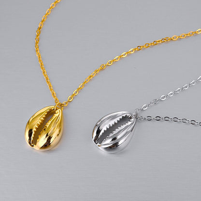 Pendentif coquille de trompette de conque N1012