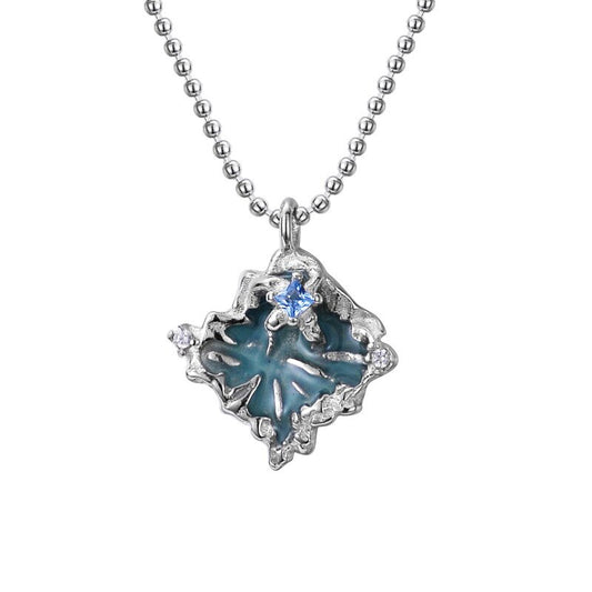 Pendentif emblématique en émail CZ Accent N1053