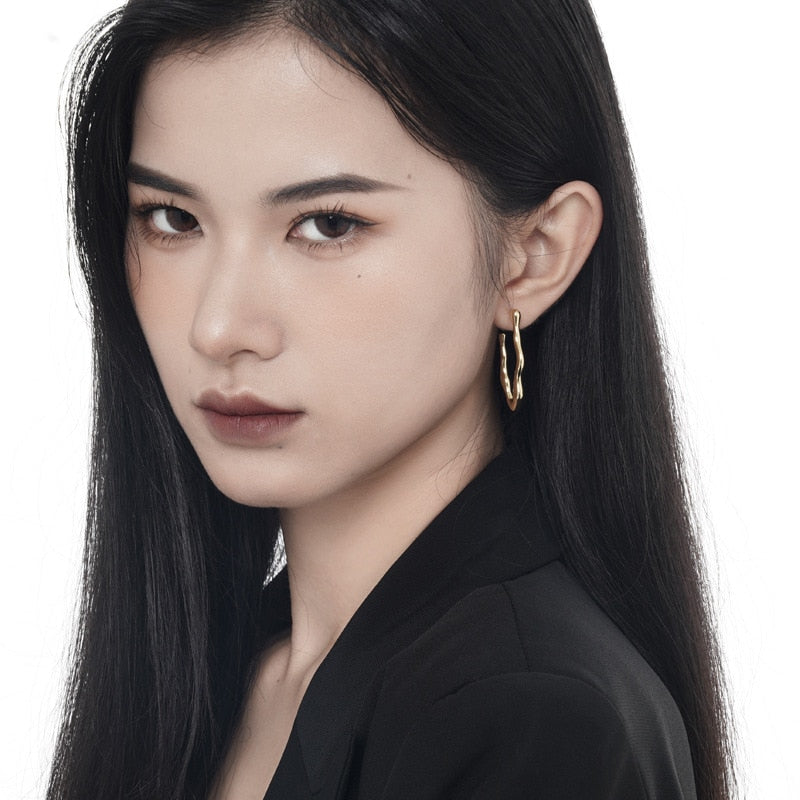 Clous d'oreilles en filigrane de forme libre E1233