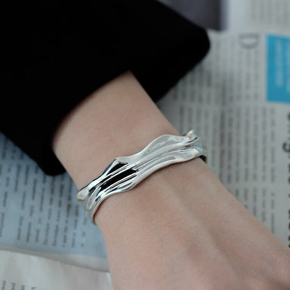 Bracelet irrégulier à motif liquide B1016