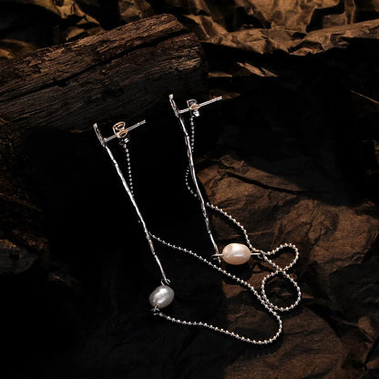 Boucle d'oreille longue chaîne en perles Borque E1179