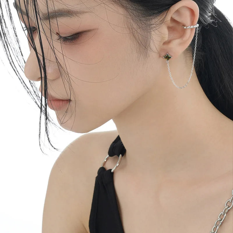 Boucle d'oreille longue chaîne CZ E1192, 1 pièce