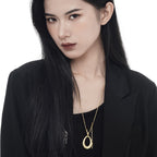 Collier pendentif en forme de larme mate N1011