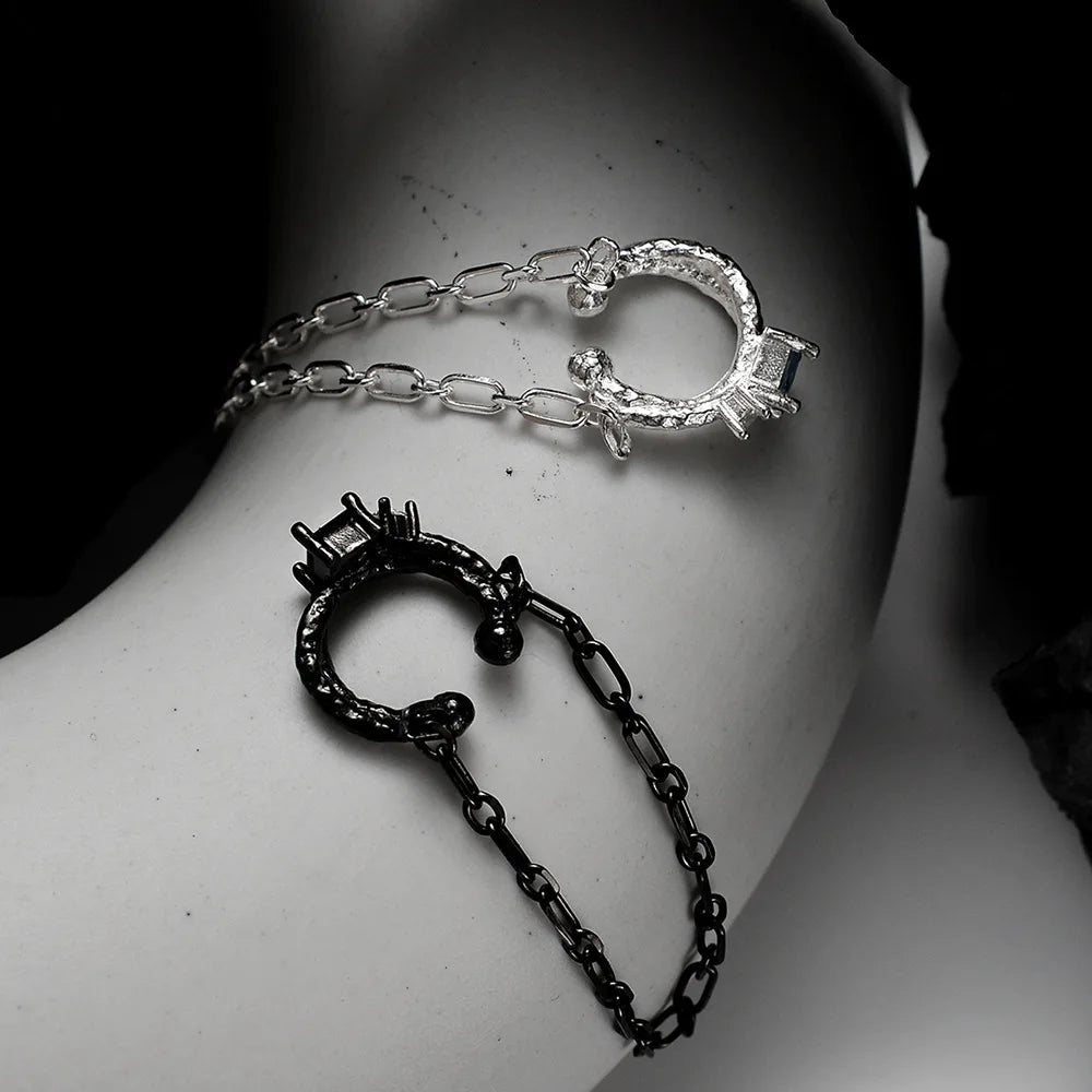 Bijou d'oreille Naturalistic Chained CZ E1222, 1 pièce