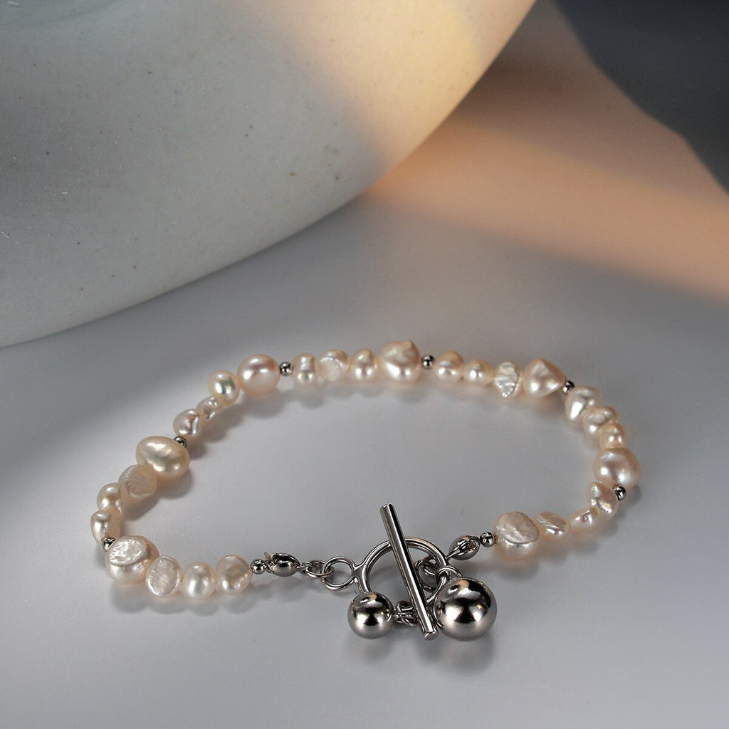 Bracelet barre en T en perles baroques B1032