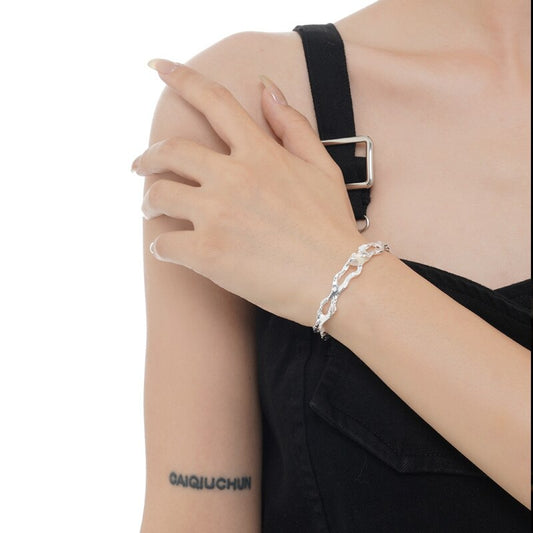 Bracelet froissé en agate blanche B1021