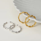 Anneau irrégulier à bande torsadée R1156