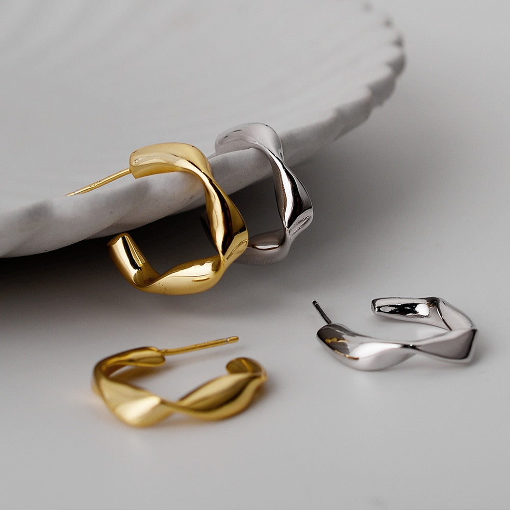 Clous d'oreilles en fil épais torsadé E1026