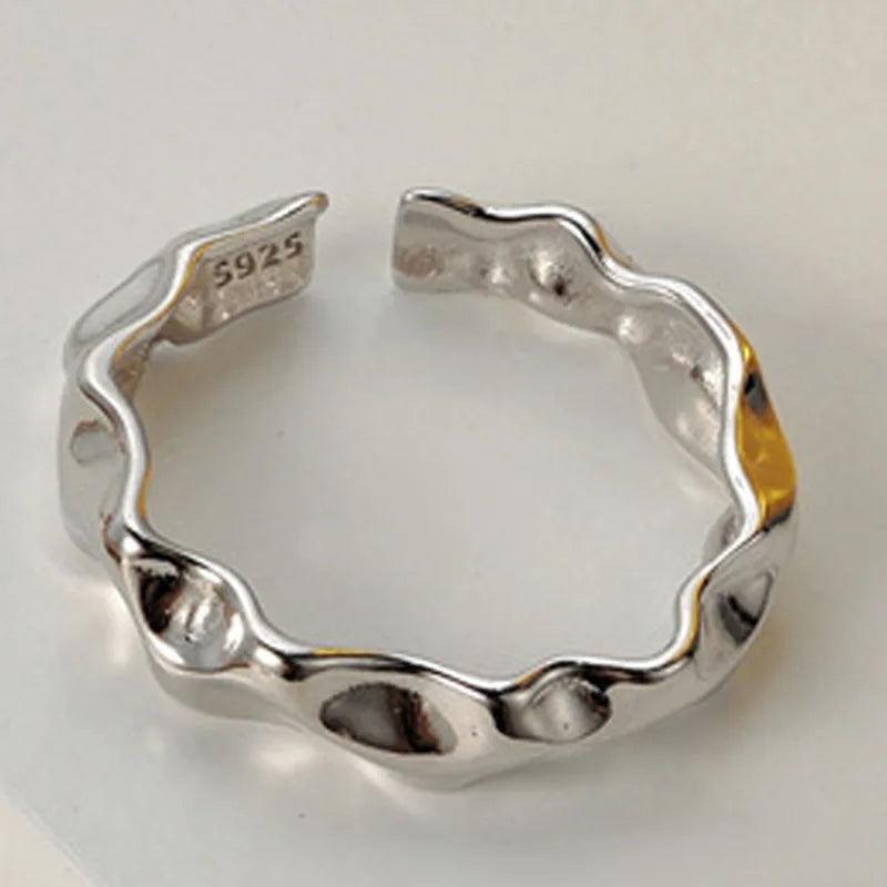 Anneau de bande irrégulier torsadé R1141