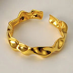 Anneau de bande irrégulier torsadé R1141