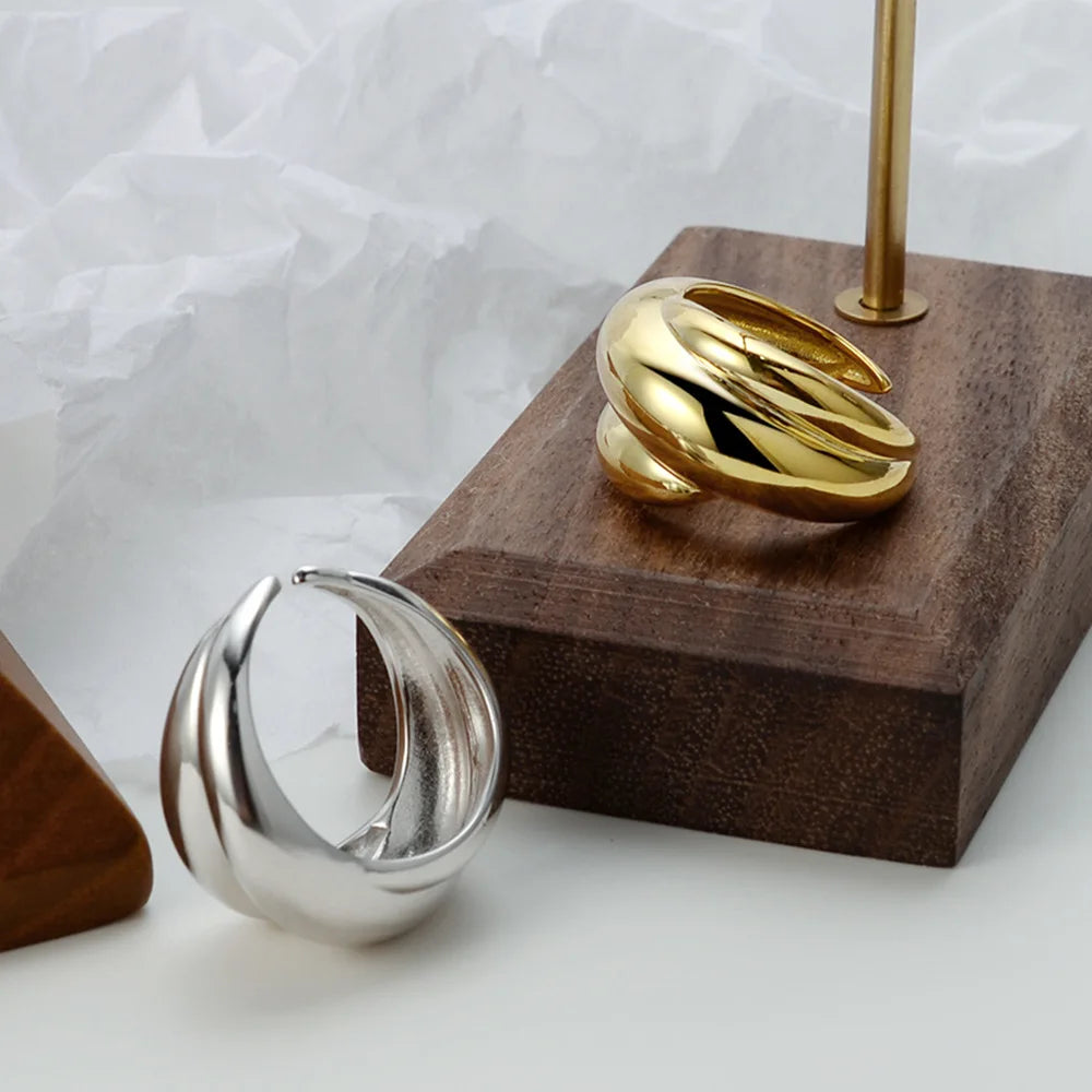 Bague unique à rainures ondulées R1119