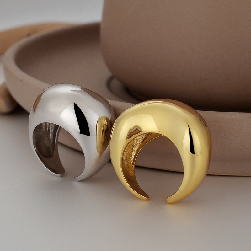 Anneau ouvert large et épais poli R1060