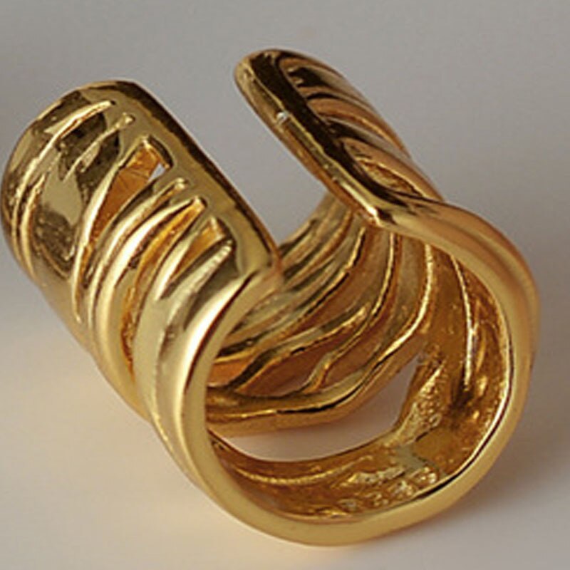 Huggies d'oreilles larges et avant-gardistes E1079 1 pièce