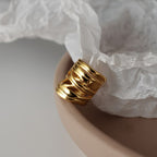 Huggies d'oreilles larges et avant-gardistes E1079 1 pièce