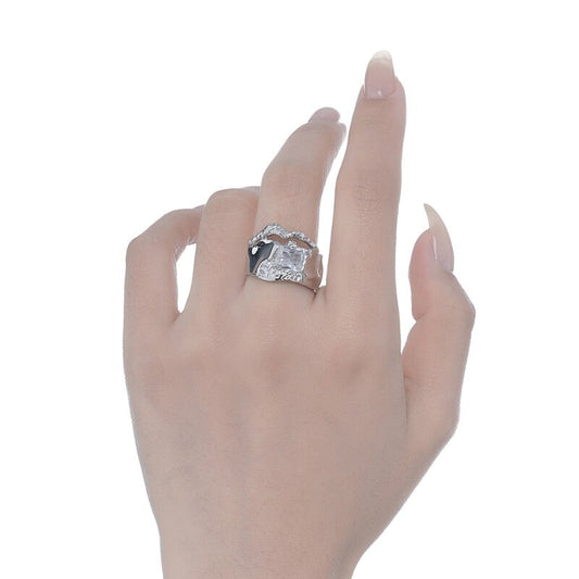 Bague à motif extraterrestre en pierre carrée R1198