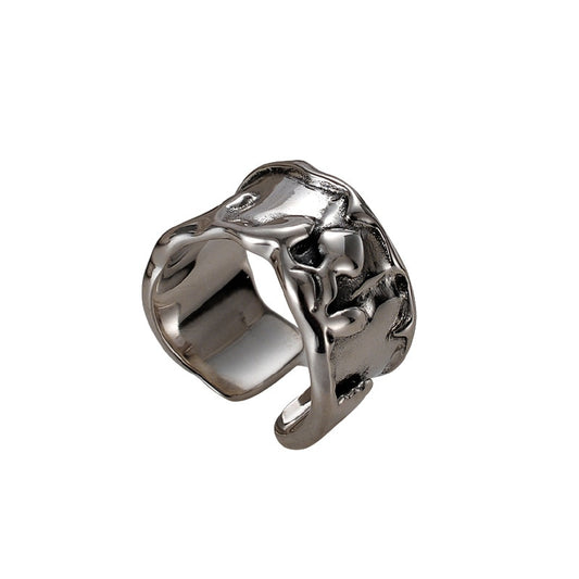 Bague épaisse à texture large et expressive R1281
