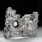 Bague texturée large avec accent de zircon R1194