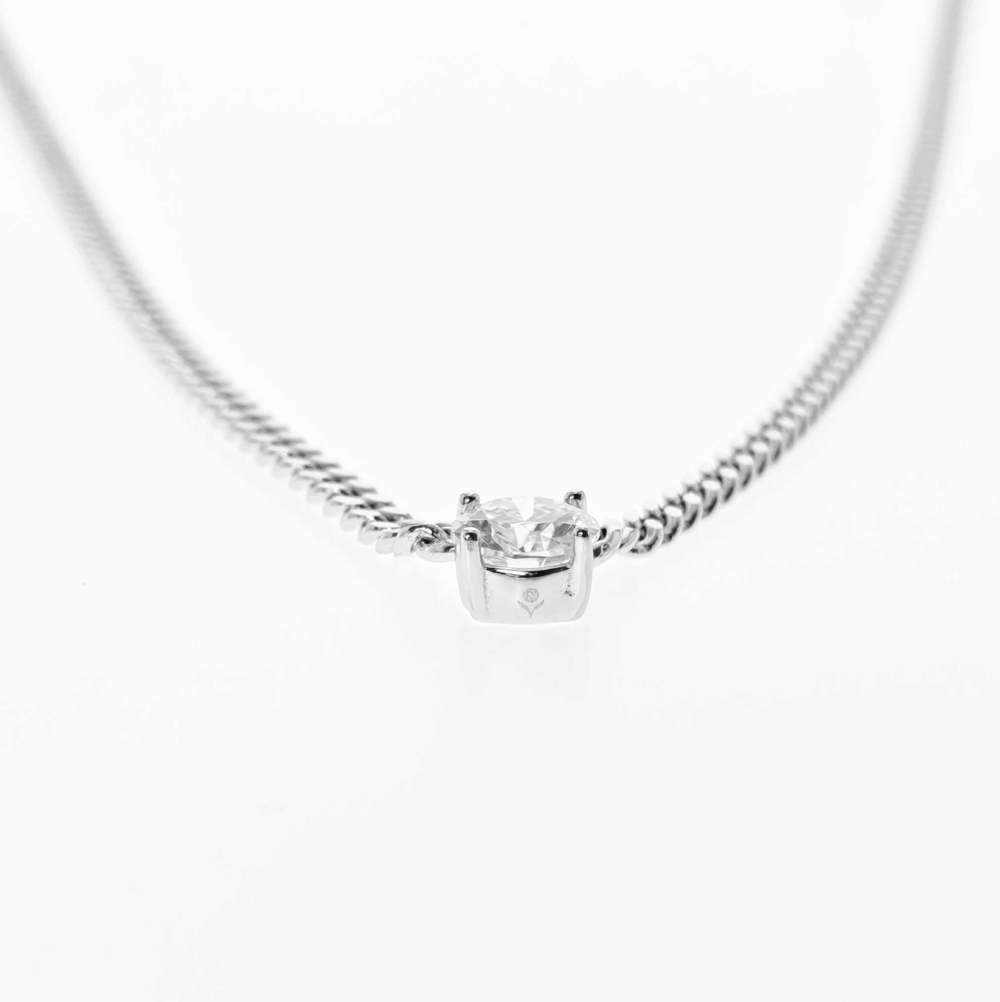 Solitiare Moissanite Curb Chain Necklace