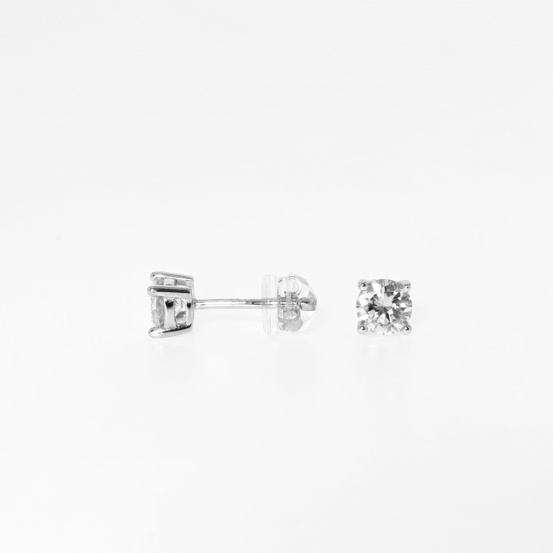 Solitiare Round Moissanite Stud Earrings