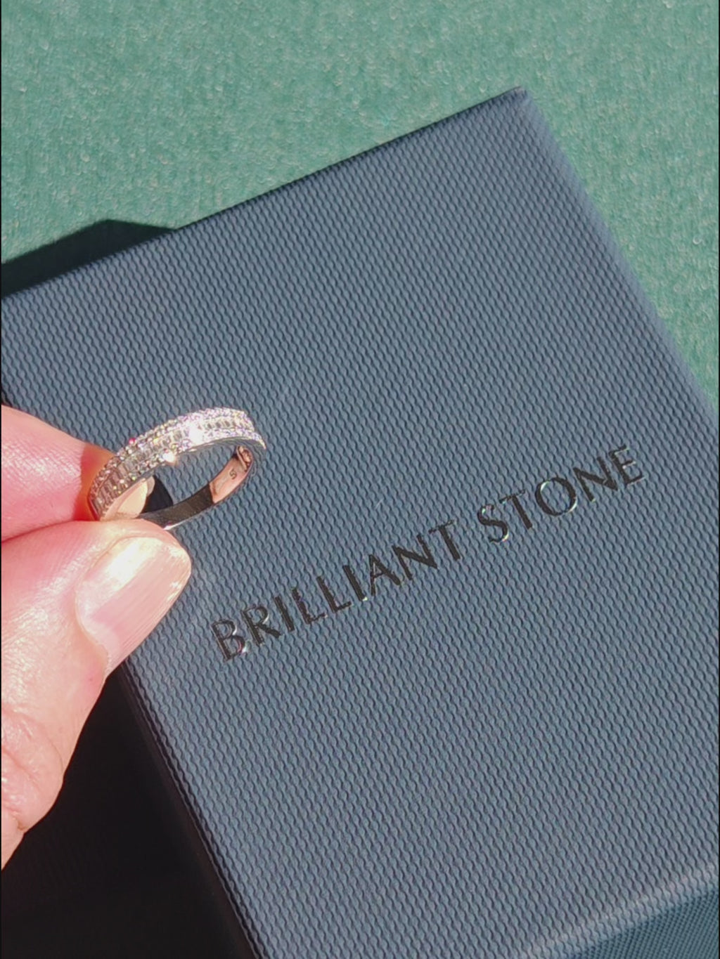 Mixed-Cut Moissanite Band