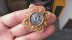 Pendentif en filigrane de pièce d'Hercule 6292