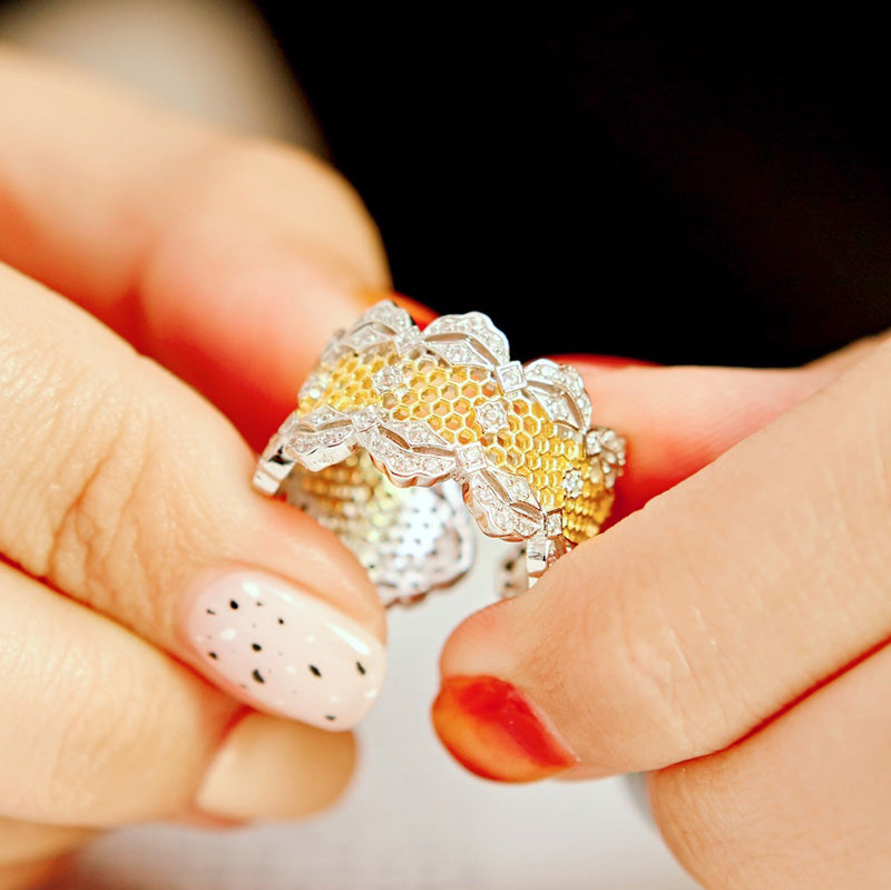 Bague ouverte en dentelle de pétales de rose aérées 5812