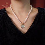 Collier de perles Akoya avec pièce de monnaie byzantine Athéna
