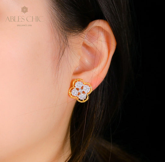 Boucles d'oreilles à tige florales prune 5400