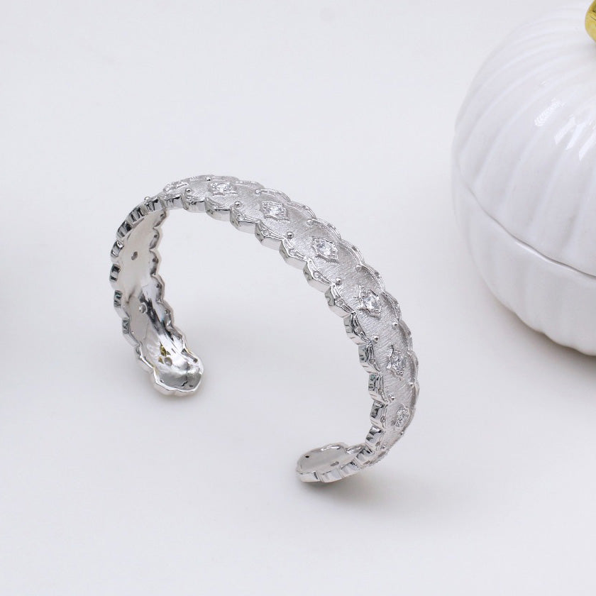Bracelet Fretworks en Tissu Soyeux 5433
