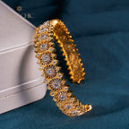 Bracelet ajouré floral 6040