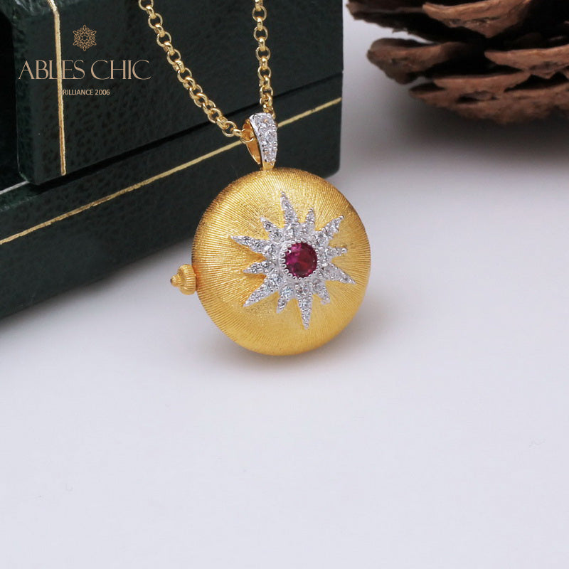 Collier médaillon étoile rubis soyeux 5211