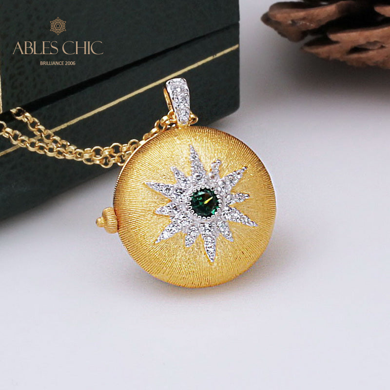 Collier médaillon étoile rubis soyeux 5211