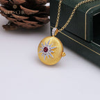 Collier médaillon étoile rubis soyeux 5211
