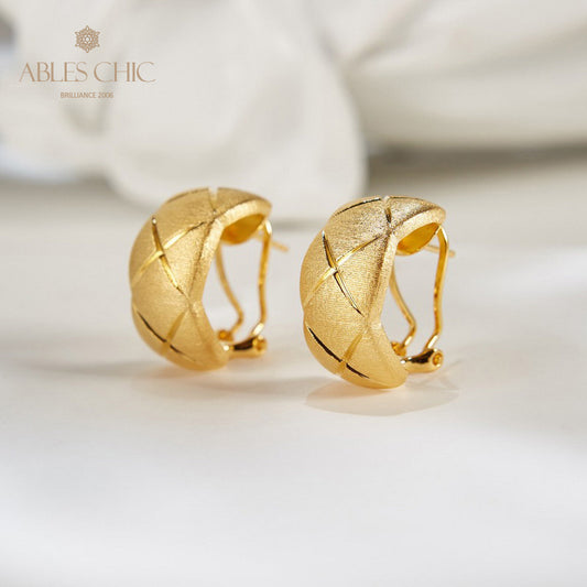 Boucles d'oreilles à grain croisé brossé avec élément en tissu 6140