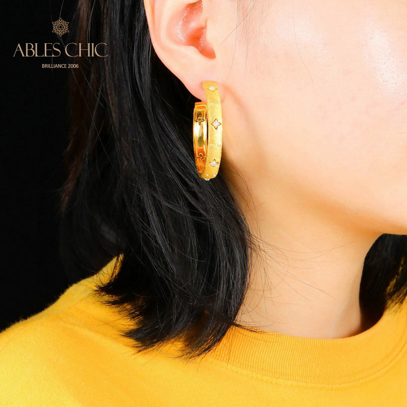 Boucle d'oreille créole trèfles en soie 5530