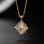 Collier de fleurs de trèfle 5039