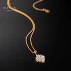 Collier de fleurs de trèfle 5039